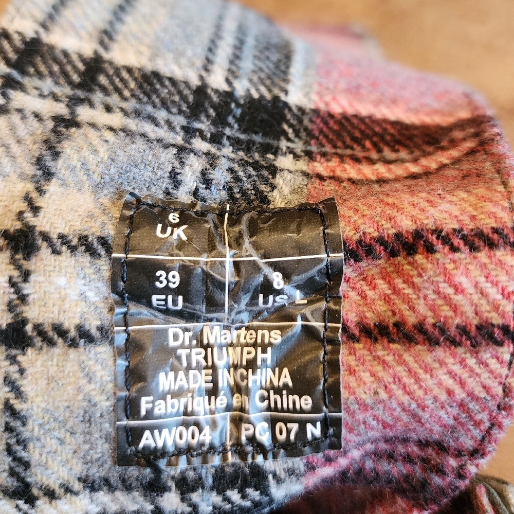 Dr. Martens Triumph - Picture 9 of 11